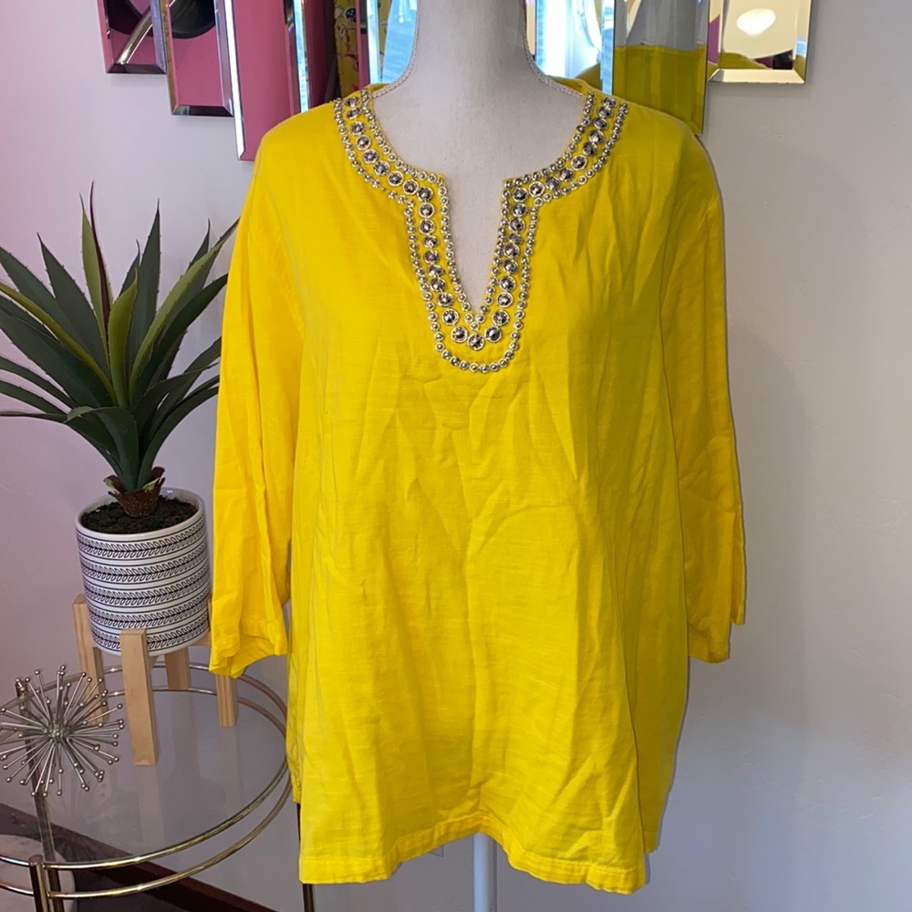 Cathy Daniels yellow blouse